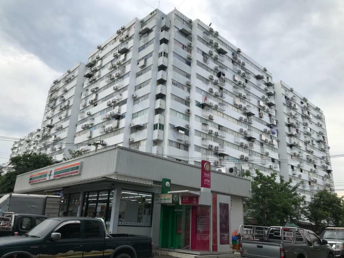 T11 Popula Condo By Prathomlerk Pakkret Kültér fotó
