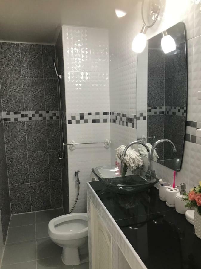 T11 Popula Condo By Prathomlerk Pakkret Kültér fotó