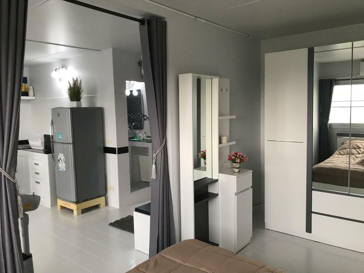 T11 Popula Condo By Prathomlerk Pakkret Kültér fotó