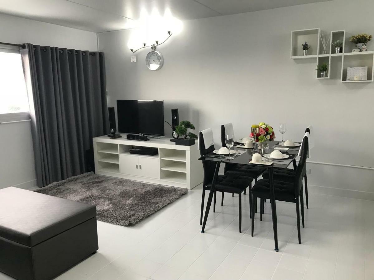 T11 Popula Condo By Prathomlerk Pakkret Kültér fotó