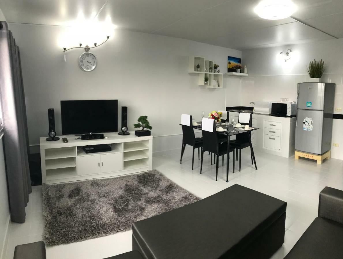 T11 Popula Condo By Prathomlerk Pakkret Kültér fotó