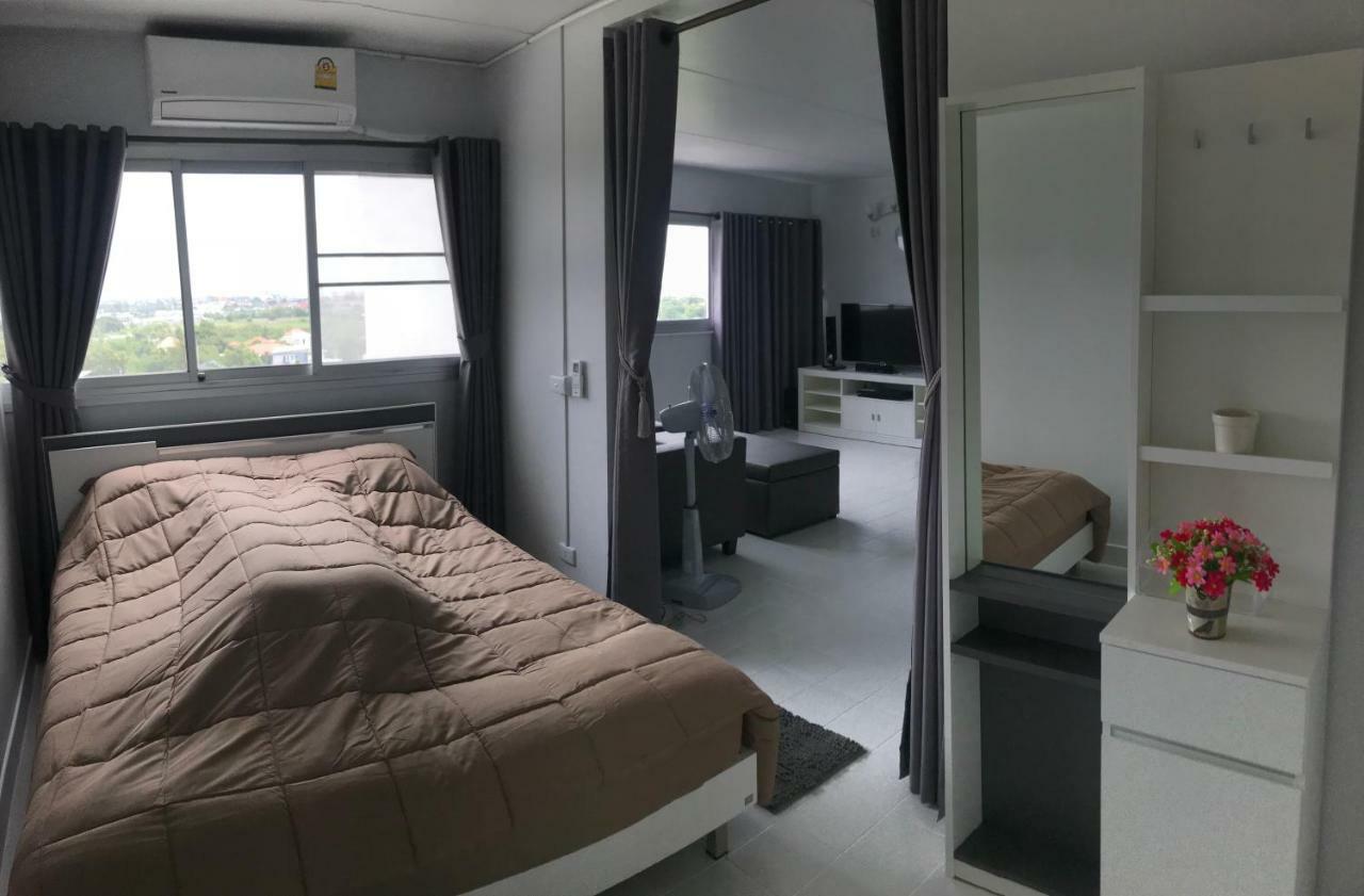 T11 Popula Condo By Prathomlerk Pakkret Kültér fotó